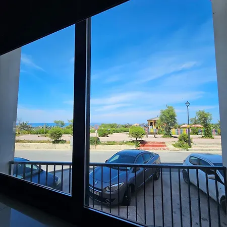 Δωμάτια σε οικογενειακή κατοικία Soulnest Peace Bedroom In Shared Flat *