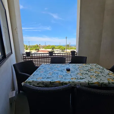 Проживание в семье Soulnest Peace Bedroom In Shared Flat