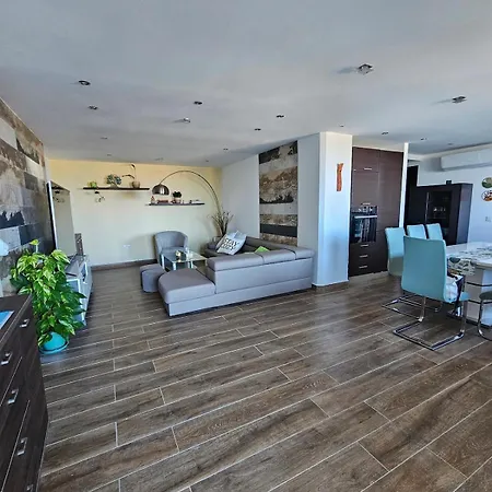 Δωμάτια σε οικογενειακή κατοικία Soulnest Peace Bedroom In Shared Flat