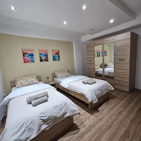 Soulnest Peace Bedroom In Shared Flat Δωμάτια σε οικογενειακή κατοικία