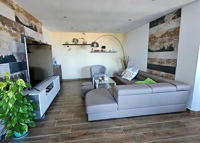 Soulnest Peace Bedroom In Shared Flat * Qbajjar