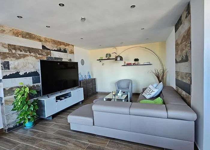 Soulnest Peace Bedroom In Shared Flat * Qbajjar